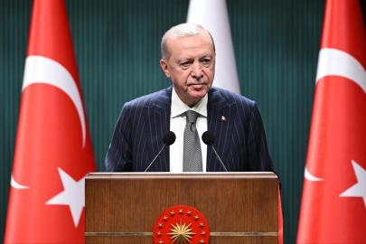 Cumhurbaşkanı Erdoğan'dan vefat eden hattat Yusuf Tavaslı için başsağlığı mesajı