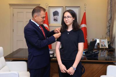 Muğla'da LGS Türkiye birincileri, altınla ödüllendirildi