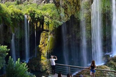 Burası Bali değil Türkiye! 110 milyon yıllık: Bu şelale çok etkileyici