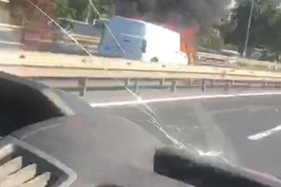 Fatih'te araçta yangın! Avrasya Tüneli istikameti trafiğe kapatıldı