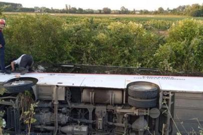 Samsun’da özel halk otobüsü şarampole devrildi: 21 kişi yaralandı