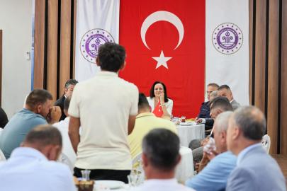 Vali Bilgihan muhtarları dinledi