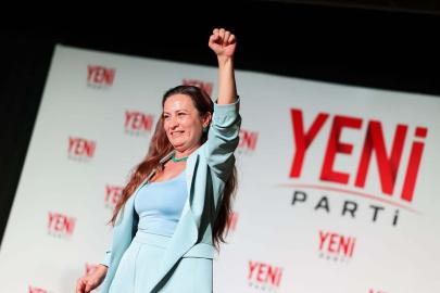 Yeni Parti Manisa İl Başkanı İlksen Özalper gözaltına alındı
