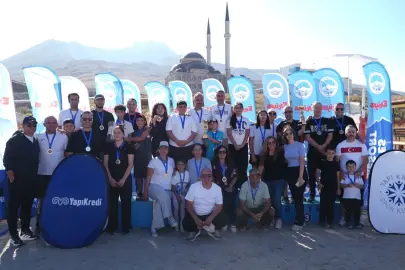 Erciyes'te plaj voleybolu turnuvası