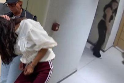 Kameralardan saklanmaya çalıştılar ama başaramadılar! 3 kadın yakalandı
